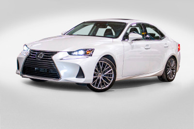 2019 Lexus IS IS 300* AWD* V6* TOIT OUVRANT* CUIR* A/C* INSPECTI