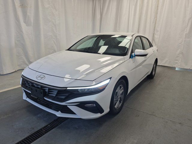 2024 Hyundai Elantra Essential | Apple CarPlay | Android Auto in Cars & Trucks in Guelph