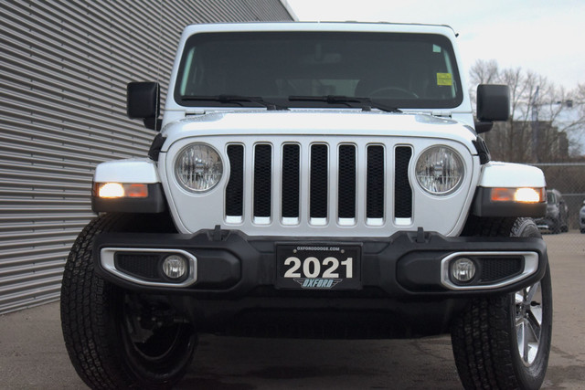 2021 Jeep Wrangler Unlimited Sahara Great Condition, Clean Ca... in Cars & Trucks in London - Image 2