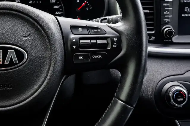 2018 Kia Sorento EX V6 • HEATED LEATHER • PREM. AUDIO • CP/AA dans Autos et camions dans Kingston - Image 23