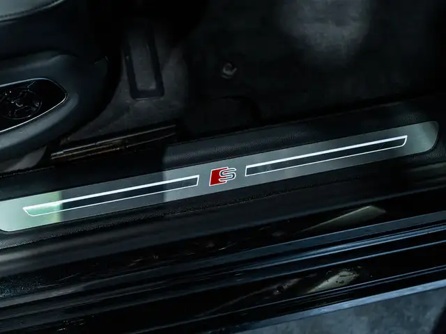 2020 Audi S8 360CAM/B&O/NAV/PANO/MASSAGE/DRIVER ASSIST in Cars & Trucks in Mississauga / Peel Region - Image 47