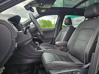 2024 Volkswagen Tiguan Highline R-Line 4Motion with only 27,000kms. Loaded with Leather, Panoramic S... (image 7)