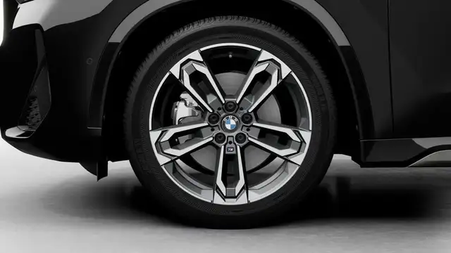 2025 BMW X1 xDrive28i | Édition M Sport | Entretien Régulier in Cars & Trucks in City of Montréal - Image 8