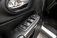 VEHICLE HIGHLIGHTS: BACKUP CAMERA, PANORAMA ROOF, HD RADIO, SATELLITE RADIO SIRIUS, HEATED SEATS, SU... (image 7)