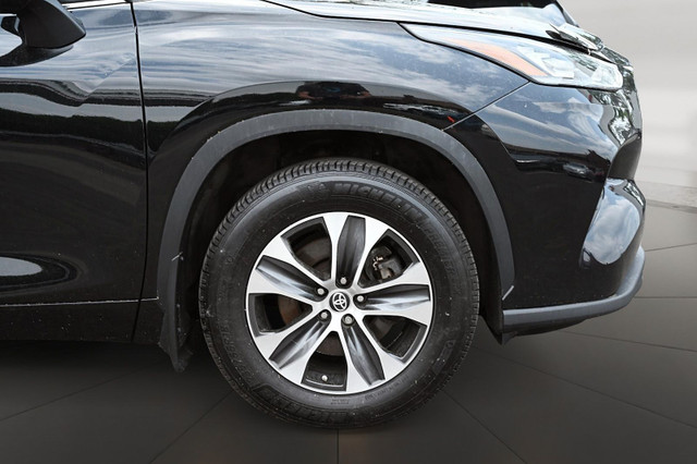 2023 Toyota Highlander XLE + SIEGES EN CUIR + TOIT OUVRANT XLE A in Cars & Trucks in Longueuil / South Shore - Image 4