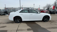 This Chrysler 300 is equipped with: Nappa Leather-Faced Bucket Seats, Remote Start, Heated front sea... (image 3)