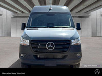 Mercedes-Benz Rive-Sud, la destination Mercedes-Benz par excellence. Bienvenue en première classe. D... (image 7)