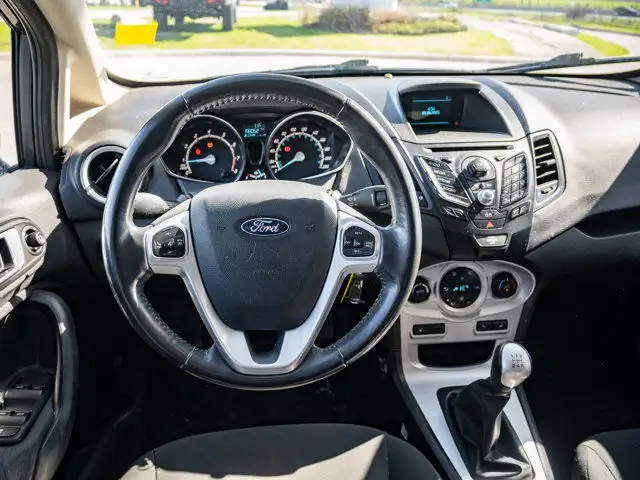 2015 Ford Fiesta SE in Cars & Trucks in Barrie - Image 3