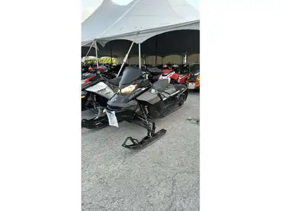 2021 Ski-Doo RENEGADE X-RS 850 SPECIAL PRICING !!!! UNIT SOLD AS-IS. If you have any questions don't...