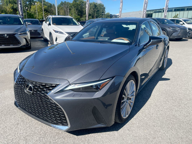 2021 Lexus IS 300 Luxe / Camera/  Bluetooth / Cuir Bien Équipé / dans Autos et camions  à Laval/Rive Nord - Image 2