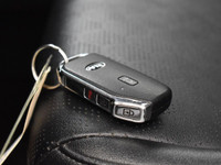 The 2021 Kia Seltos EX AWD is a stylish and practical subcompact SUV with standard all-wheel drive.... (image 4)
