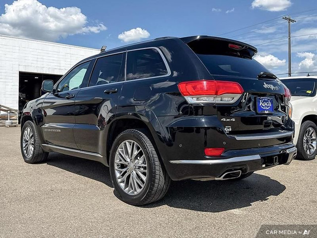 2018 Jeep Grand Cherokee Summit in Cars & Trucks in Edmonton - Image 4