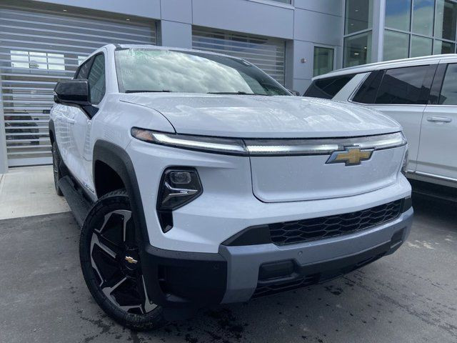 2025 Chevrolet Silverado EV Extended Range LT in Cars & Trucks in Calgary