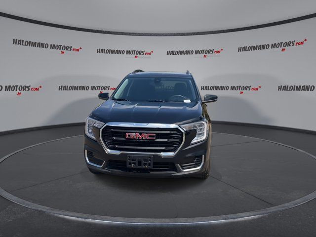 2022 GMC Terrain SLE AWD | Heated Seats | Remote Start in Cars & Trucks in Hamilton - Image 4
