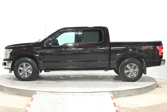 2020 Ford F-150 XLT - XTR - 301A - ACCIDENT FREE - LOW KMS in Cars & Trucks in Saskatoon - Image 4