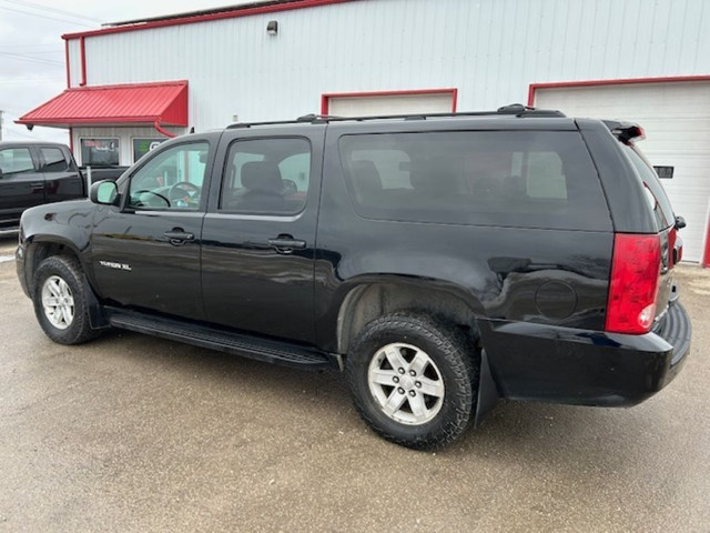 2013 GMC Yukon XL in Cars & Trucks in Winnipeg - Image 2