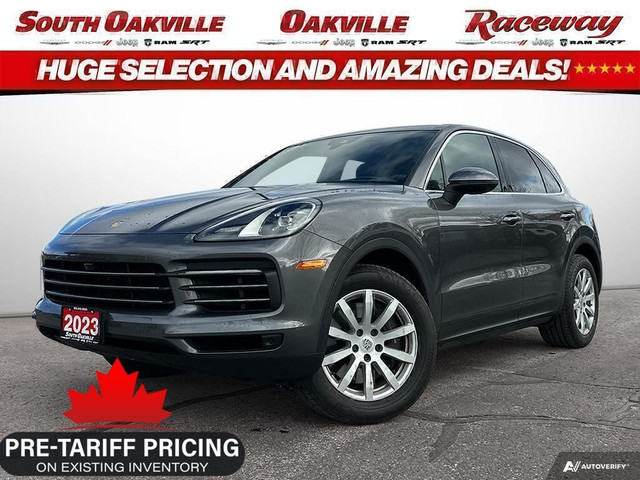 2023 Porsche Cayenne BASE | SUNROOF | LOW KMS | CARPLAY | BACKUP in Cars & Trucks in Oakville / Halton Region