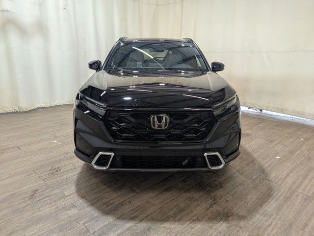 2026 Honda CR-V Hybrid Touring in Cars & Trucks in Calgary - Image 2