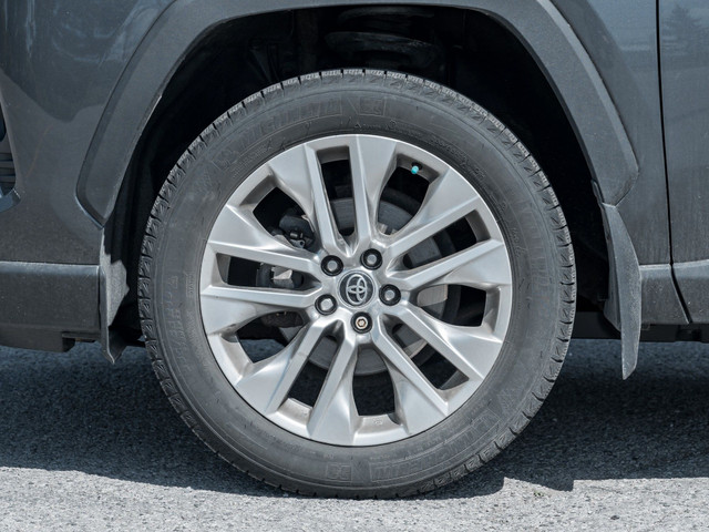 2019 Toyota RAV4 Limited Limited, Dealer Maintained Only, in Cars & Trucks in Markham / York Region - Image 4