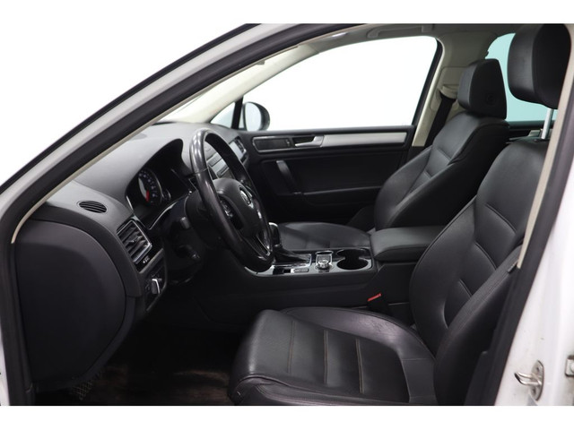 2015 Volkswagen Touareg COMFORTLINE V6 3.6L 4MOTION dans Autos et camions  à Longueuil/Rive Sud - Image 2