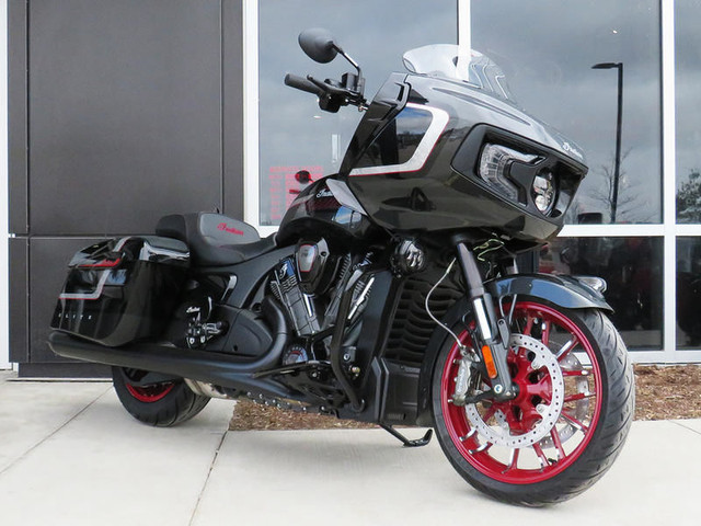 2024 Indian Motorcycle Challenger Elite Charcoal Candy/Black Can in Street, Cruisers & Choppers in Cambridge