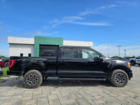 2022 Ford F-150 Supercrew 4x4 XLT with the 3.5L Ecoboost only 69,000kms on this unit! Front Bucket S... (image 3)