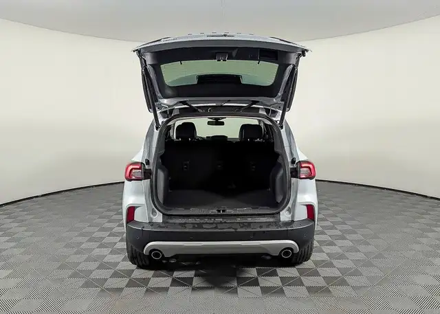 2025 Ford Escape Platinum in Cars & Trucks in Calgary - Image 11