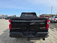.2023 Chevrolet Silverado 2500HD High Country 4WD Crew Cab with the 6.6L Diesel and only 73,000kms.... (image 5)