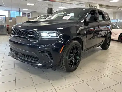 ENGINE: 6.2L HEMI V8 SUPERCHARGED SRT (STD),NIGHT MOVES,HAMMERHEAD GREY/BLACK LAGUNA LEATHER HIGH PE...