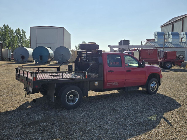 2014 GMC Sierra 3500HD in Cars & Trucks in Edmonton - Image 3