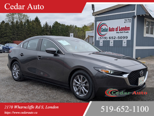 2019 Mazda MAZDA3 GS AWD | Leather | Moon Roof in Cars & Trucks in London - Image 2
