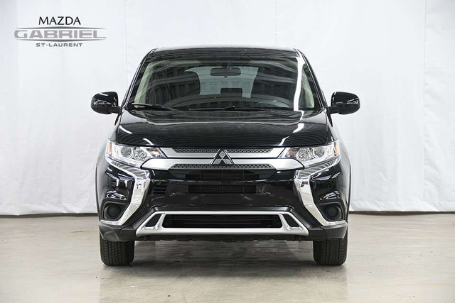 2019 Mitsubishi Outlander in Cars & Trucks in City of Montréal - Image 3