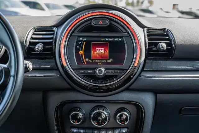 2019 Mini Clubman Cooper | LOW KM'S | ACCIDENT FREE dans Autos et camions dans Ville d’Edmonton - Image 21