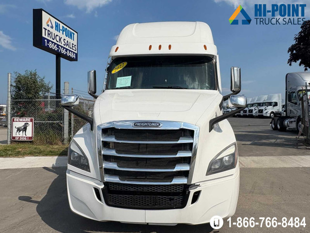 2022 Cascadia | 505HP DD15 | Auto | Warranty | Aluminum Rims in Heavy Trucks in Mississauga / Peel Region - Image 4