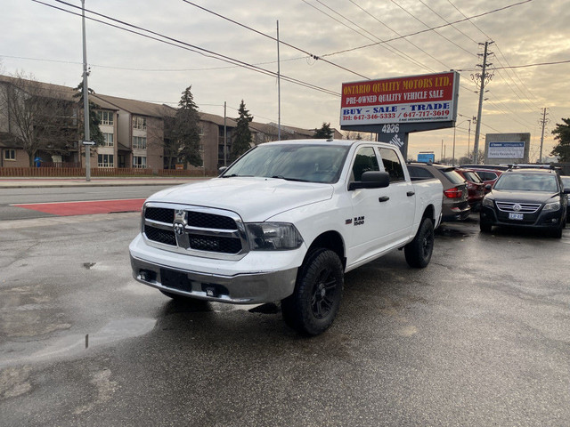 2017 Ram 1500 4WD Crew Cab 140.5" in Cars & Trucks in City of Toronto