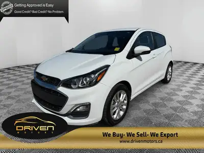 Compact, clever, and city-ready — the 2019 Chevrolet Spark is your perfect urban companion. With its...
