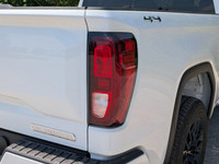 Wireless Charging - Remote Vehicle Start - Elevation Black Package *Find your next vehicle at Georgi... (image 9)
