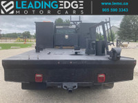 6.7L Power Stroke, 4 integrated auxiliary switches, FM/AM stereo, cruise control, storage containers... (image 7)