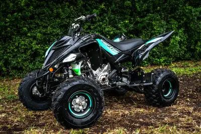 RACE THROUGH THE TRAILS ON THIS YAMAHA RAPTOR 700R SE PAYMENTS ONLY $135 BI-WEEKLY OAC!! APPLY TODAY...