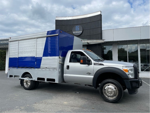  2016 Ford F-550 XLT DRW DIESEL CARGO SERVICE DECK BODY DELIVERY in Cars & Trucks in Delta/Surrey/Langley