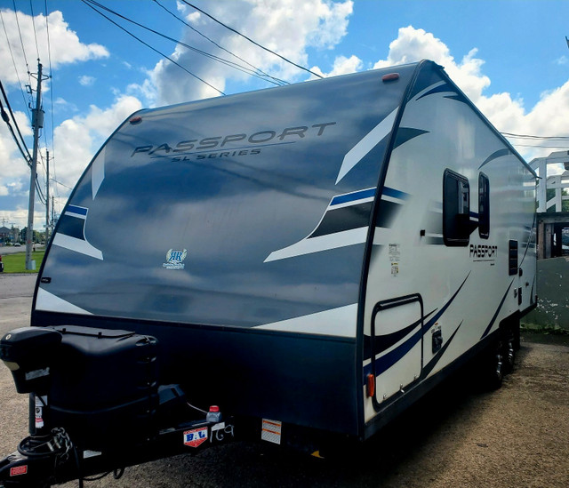 23-1645 R PASSPORT 24pi  2020 23-1645 in Travel Trailers & Campers in Laval / North Shore - Image 3