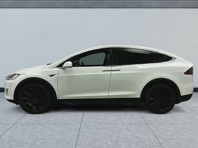 2020 Tesla Model X LongRange AWD Suspension ajustable 5 passager in Cars & Trucks in Laval / North Shore - Image 4
