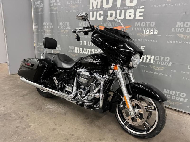 2019 Harley-Davidson FLHX Street Glide in Street, Cruisers & Choppers in Drummondville - Image 2