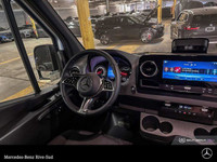 Mercedes-Benz Rive-Sud, la destination Mercedes-Benz par excellence. Bienvenue en première classe. D... (image 8)