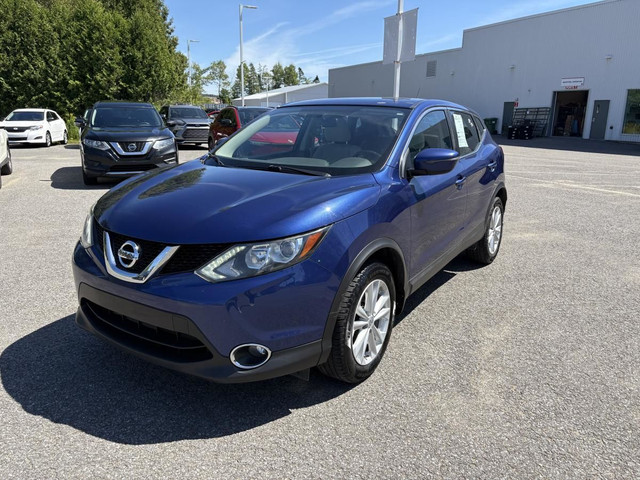 Nissan Qashqai SV TI CVT 2018 à vendre in Cars & Trucks in Québec City