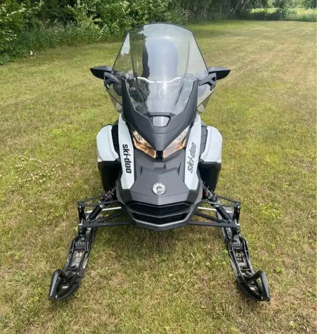 2022 SKIDOO GRAND TOURING 900 ACE(FINANCING AVAILABLE) in Snowmobiles in Strathcona County - Image 3