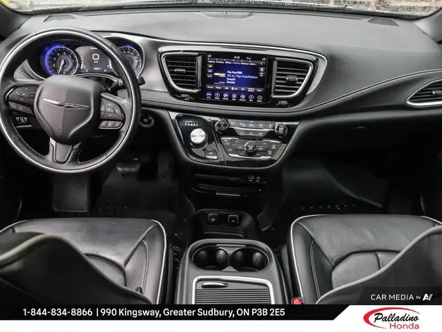 2019 Chrysler Pacifica Limited in Cars & Trucks in Sudbury - Image 13