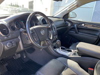 ONE OWNER LOW KM'S, Heated and Cooled Front Seats, Back up Camera, NAVIGATION, REAR DVD ENTERTAINMEN... (image 8)