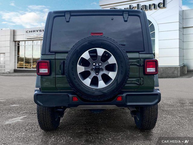 2021 Jeep Wrangler Unlimited Sahara 4 Door 4x4 Auto Nav Capable in Cars & Trucks in St. Albert - Image 4