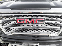 Short Box Crew Cab 1500 4WD – Onyx Black with Jet Black interior, memory setting mirros, power door... (image 8)